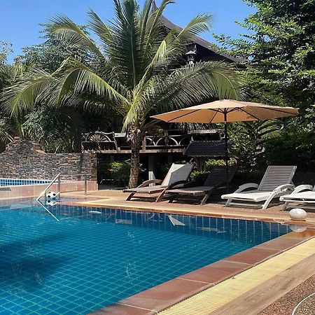 Boutique Village Hotel Ao Nang Buitenkant foto